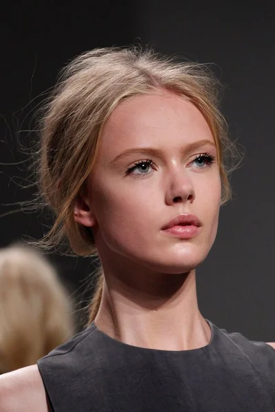 Look 35